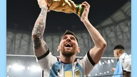 挑战莱万辉煌，凯恩新年豪言：力夺全明星奖杯，开启新纪元！